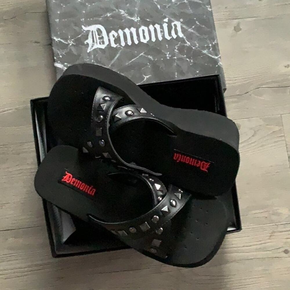 Demonia Funn-29 Sandals - Picture 3 of 6